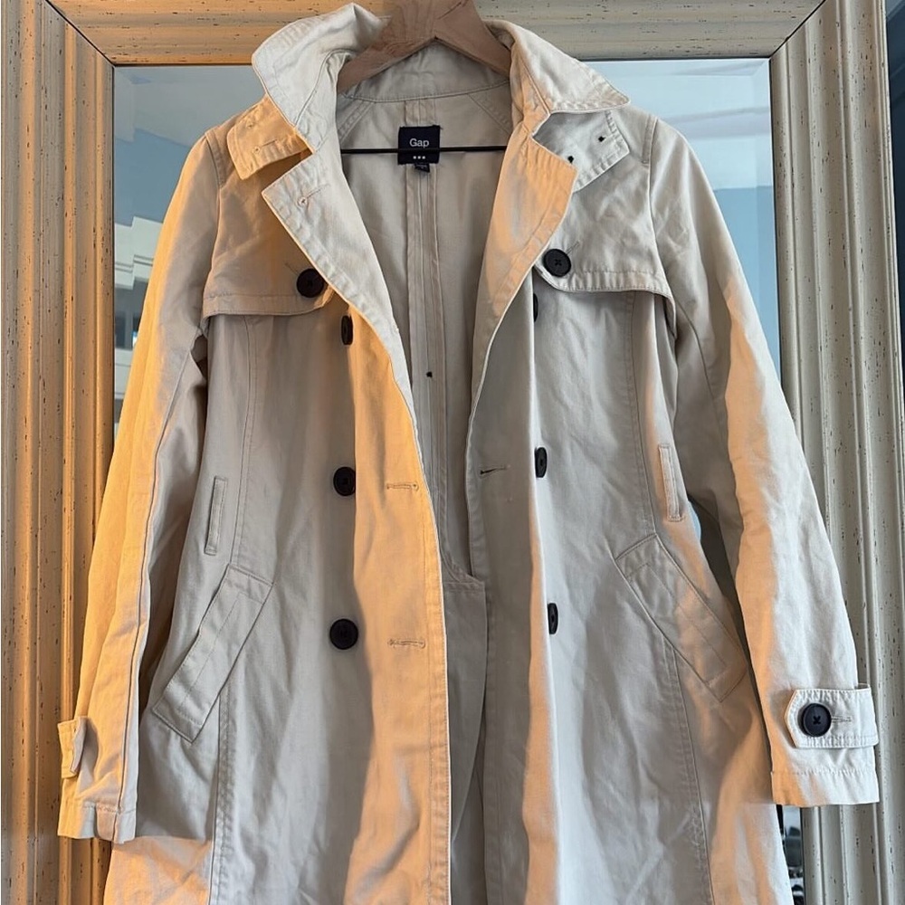 GAP Women's Cream Trench Coat